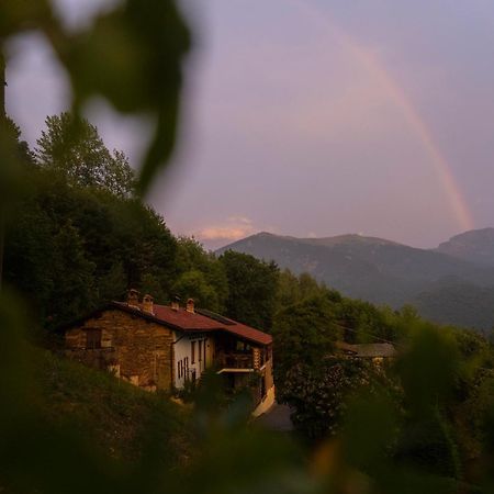 Iduevagamondi - Ospitalita Rurale Famigliare Di Montagna Bed & Breakfast Chiusa di Pesio Exterior photo